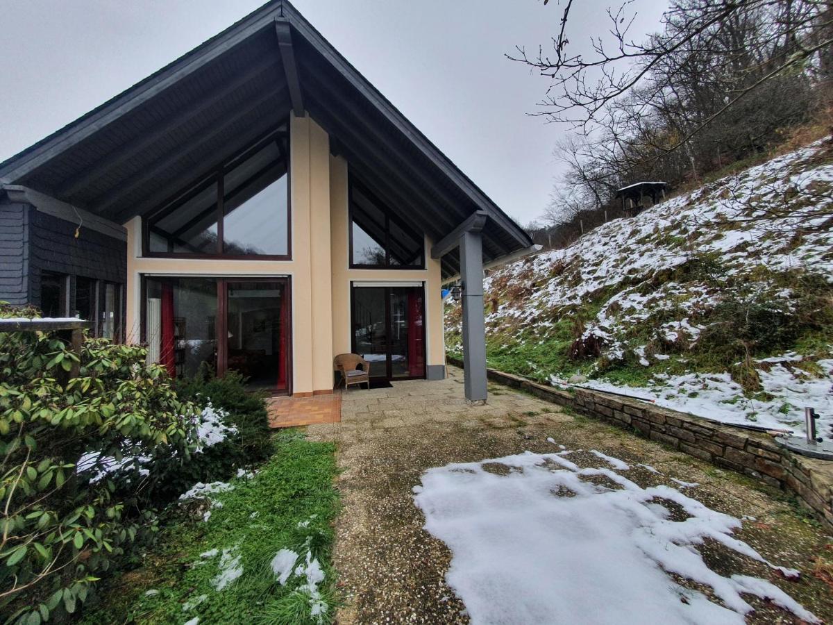 Grosses Ferienhaus Sauerburgblick Sauerthal Luaran gambar